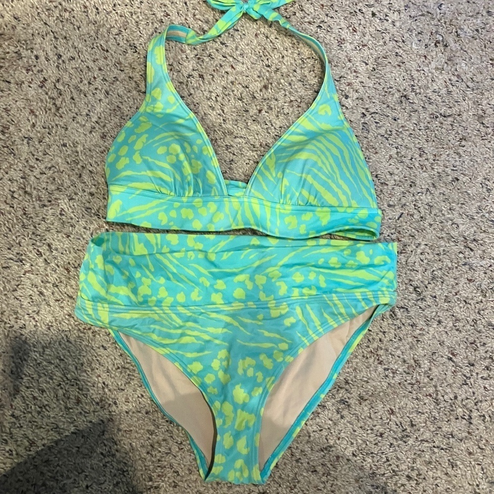 Victoria's Secret multi color halter lined swimwear bikini top size medium